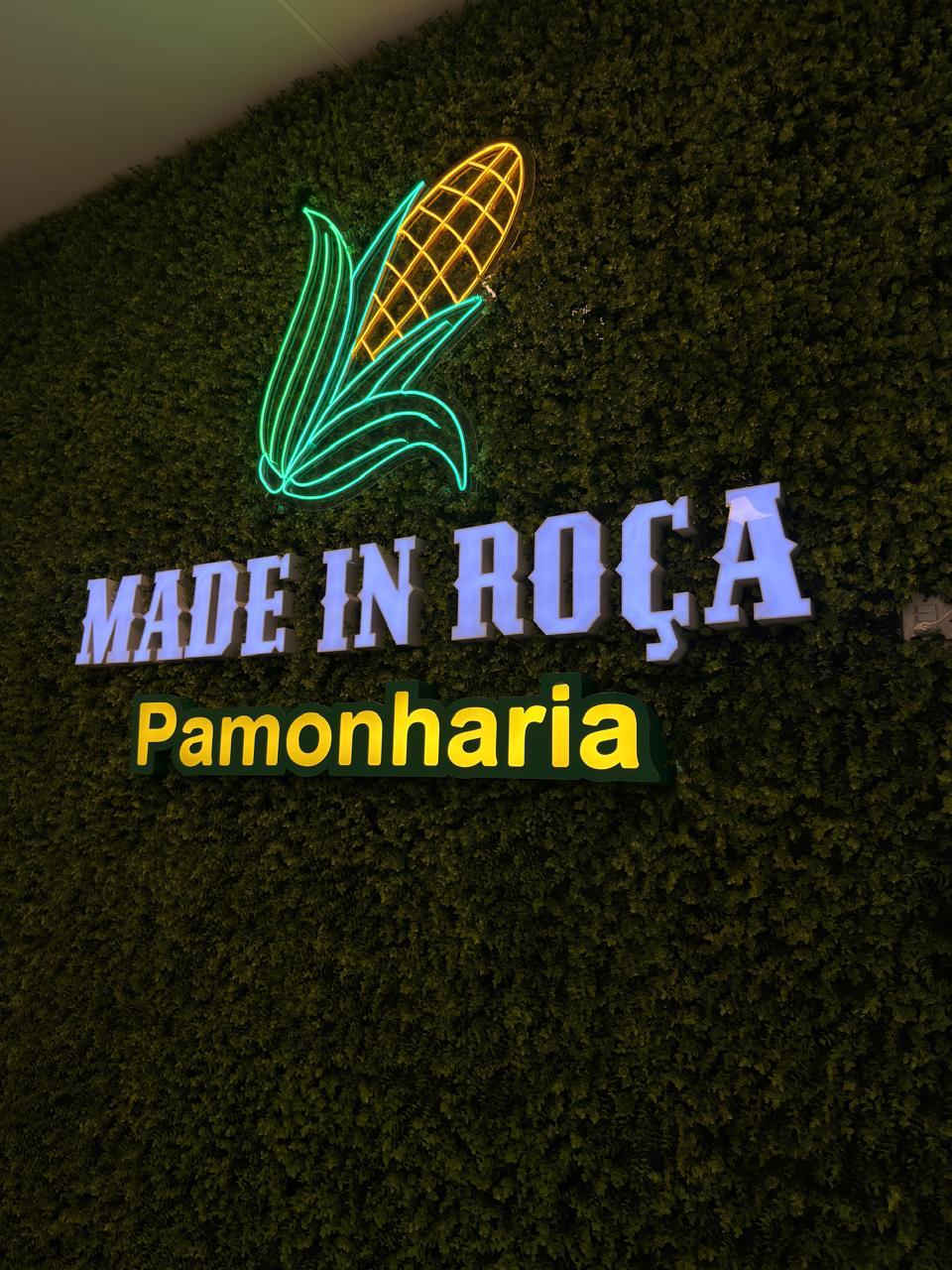 Letreiro luminoso Made in Roca Pamonharia produzido pela Promidias